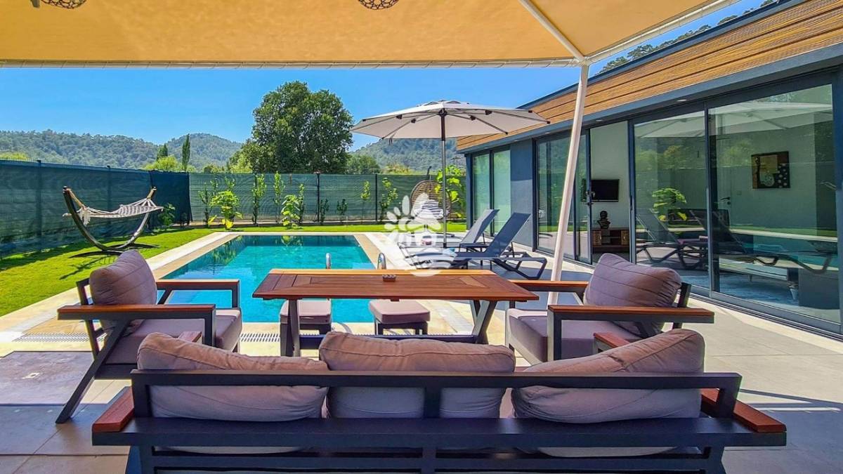 Villa 8
